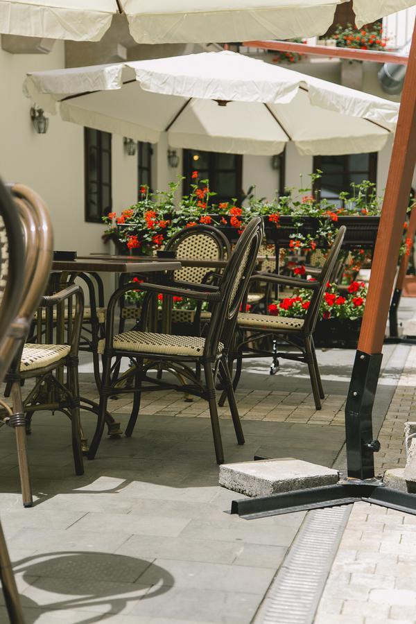 Le Petit Paris Hotel 3*